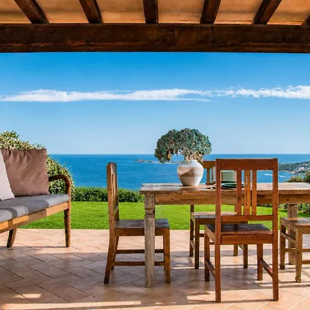 Casa de Férias Big Pevero Sea View House 8 Three Bedrooms