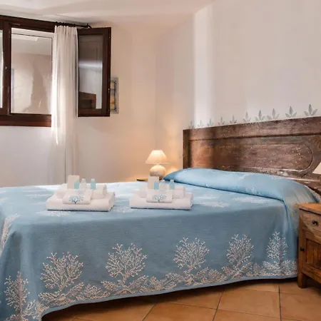 Semesterbostad Big Pevero Sea View House 8 Three Bedrooms *