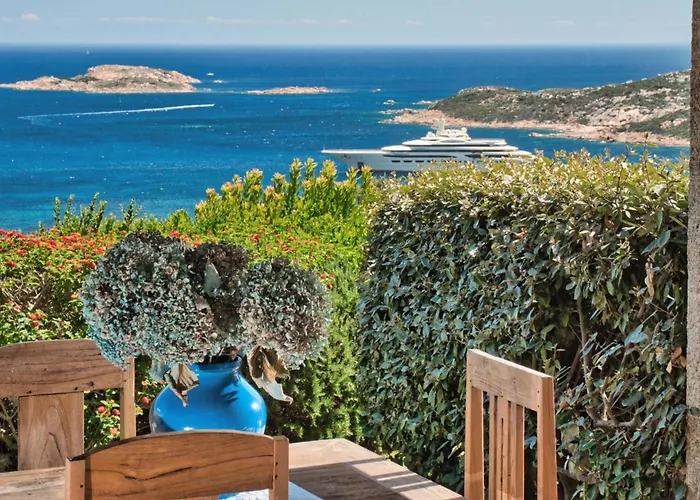 펜션 Sea View Grande Pevero 8 포르투 세르보